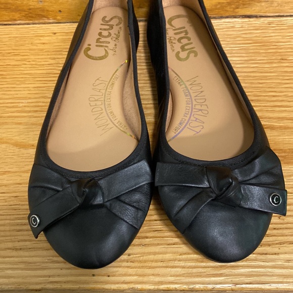 Black Ballet Flats NWT - Picture 4 of 9